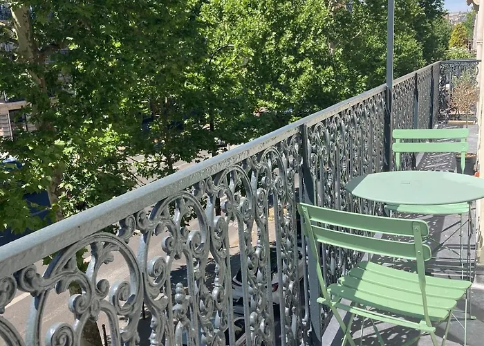 شقة Very Charming Haussmannian With Balcony باريس